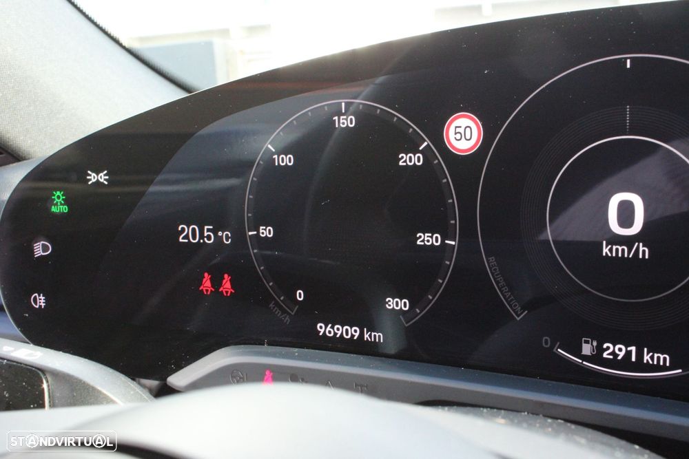 Porsche Taycan 4S - 47