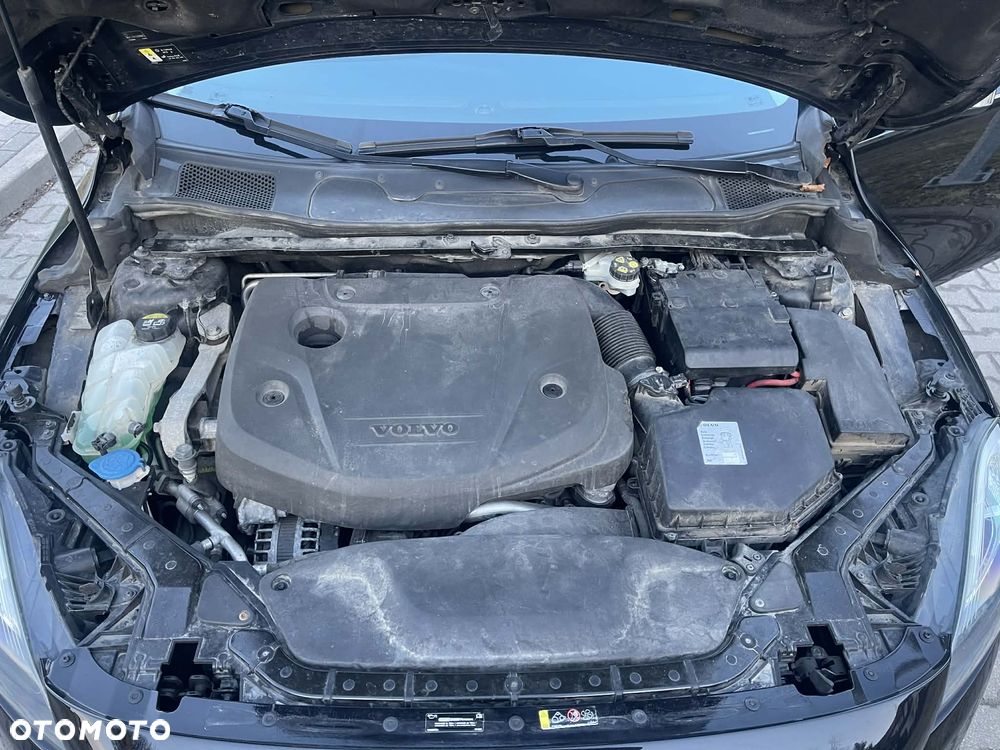 Volvo V40 D2 Momentum - 17