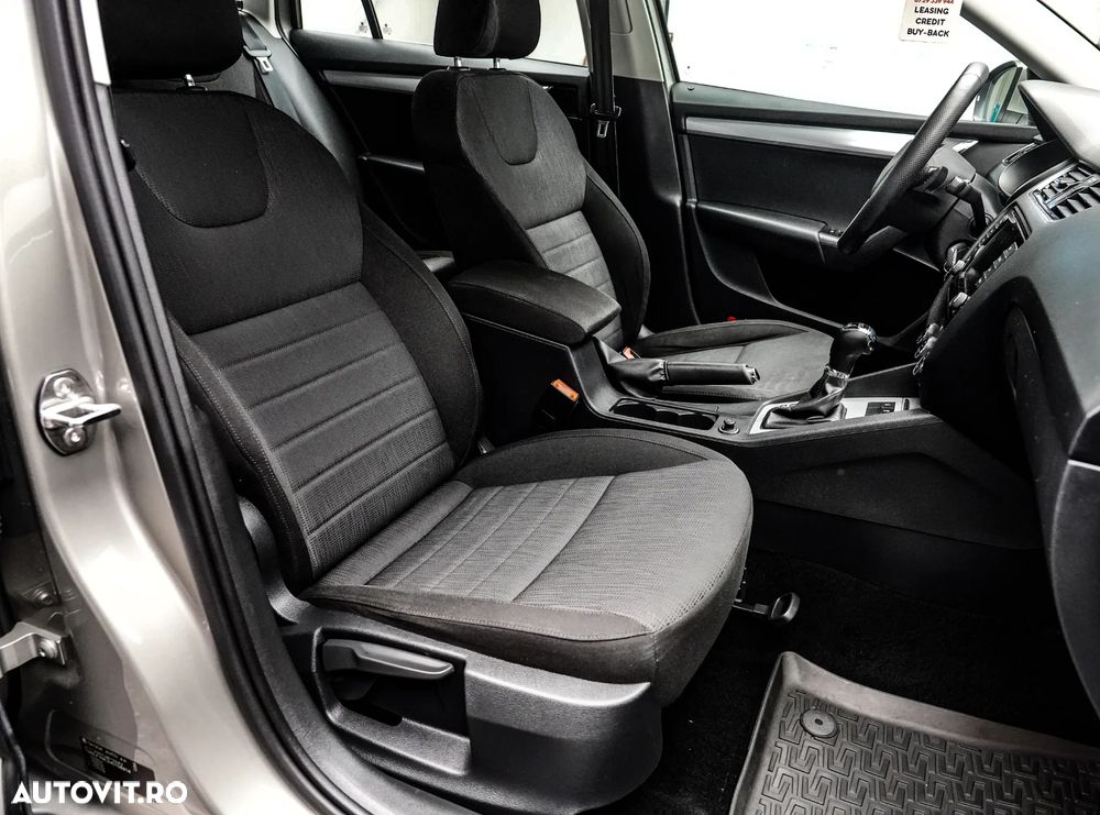 Skoda Octavia 2.0 TDI DSG 4X4 Style - 13