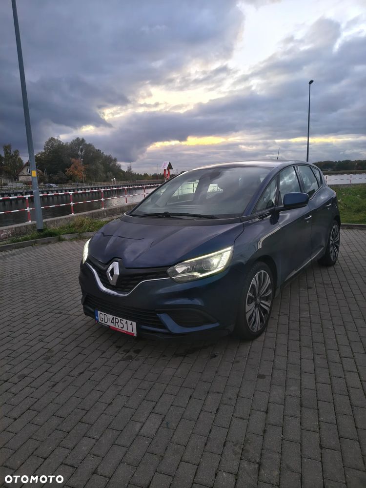 Renault Scenic - 1