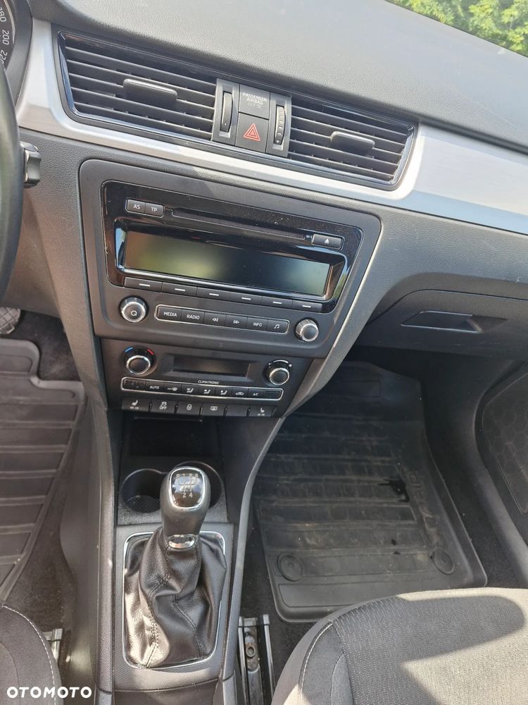 Skoda RAPID 1.6 TDI DPF Active - 9