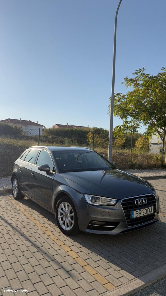Audi A3 Sportback 1.6 TDI Attraction S tronic - 3