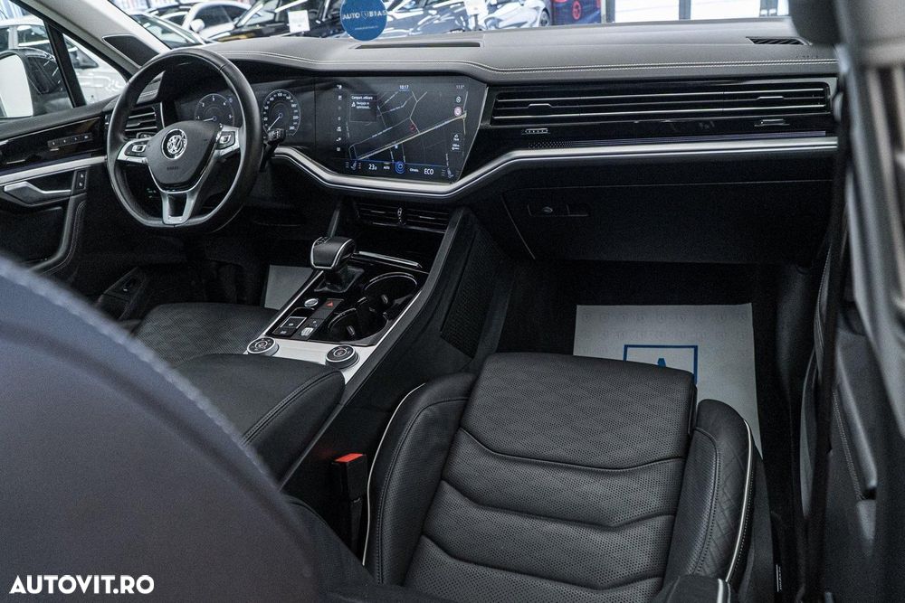 Volkswagen Touareg 3.0 V6 TDI 4Motion DPF Automatik Elegance - 2