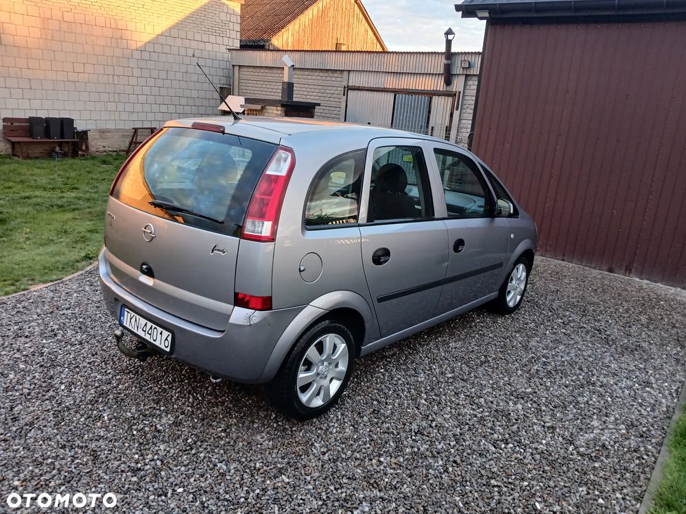 Opel Meriva 1.6 Cosmo - 8