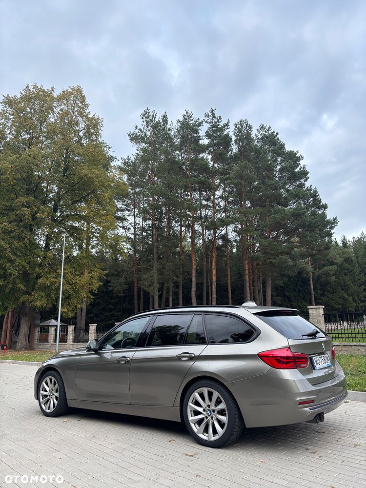 BMW Seria 3 320d Sport Line - 7