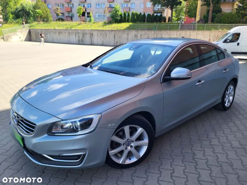 Volvo S60 D4 Momentum - 13