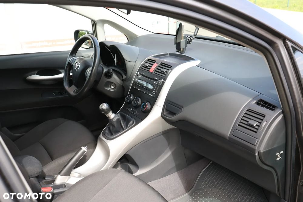 Toyota Auris 1.33 VVT-i Life - 24