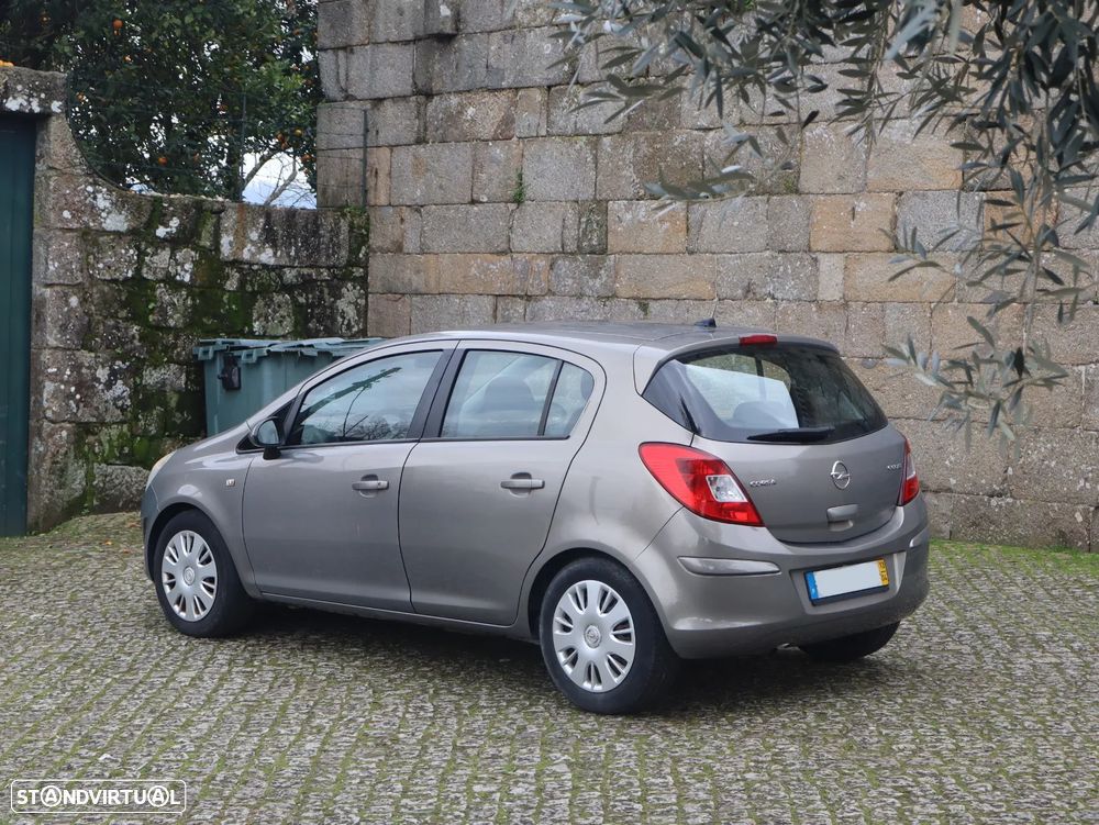 Opel Corsa 1.3 CDTI DPF Color Edition - 2