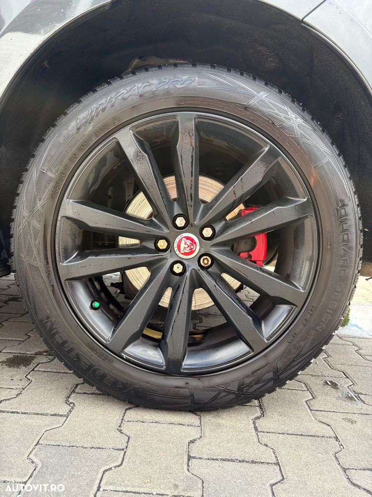 Jaguar F-Pace 30d AWD S - 11