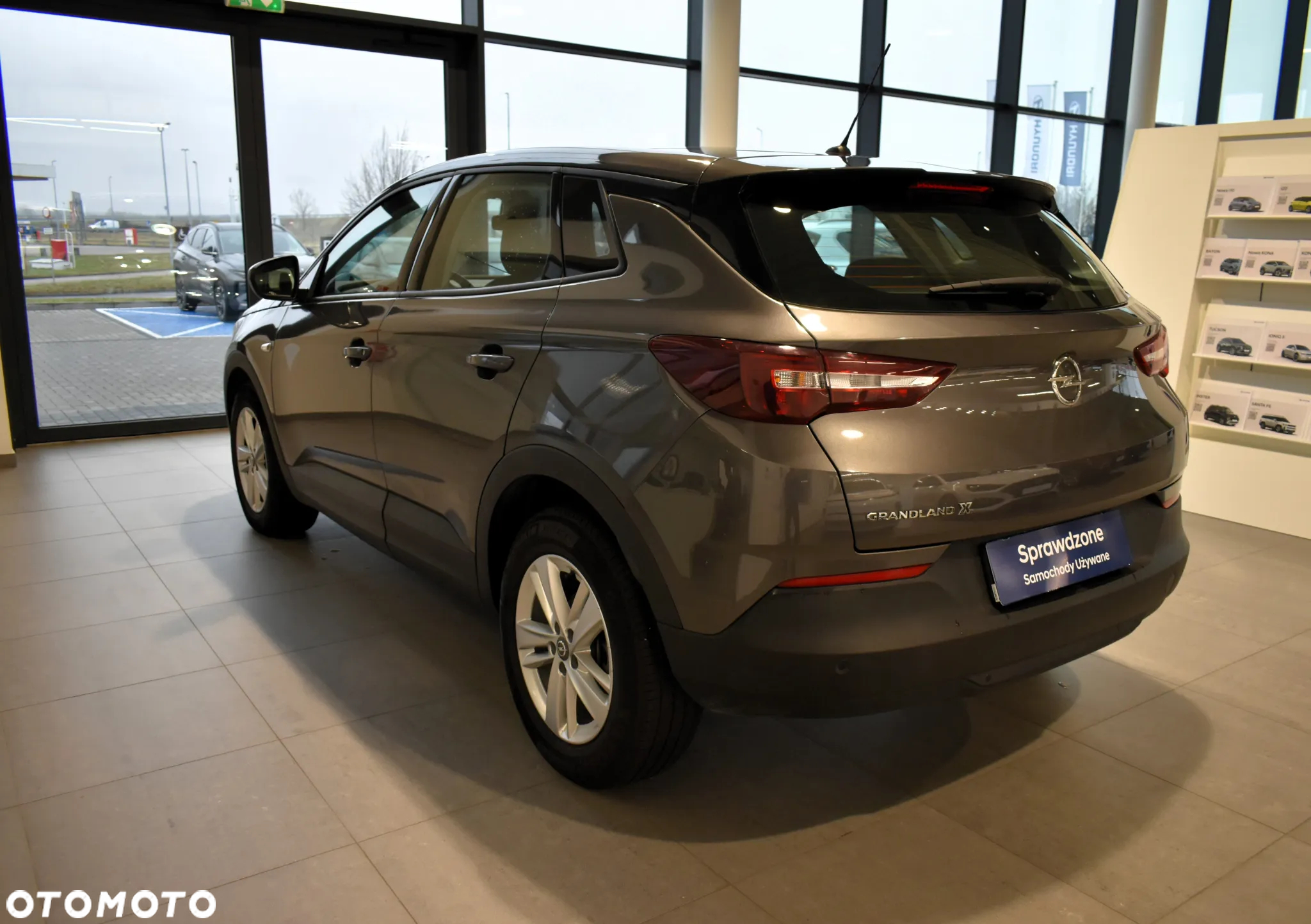 Opel Grandland X 1.2 T Enjoy S&S - 4
