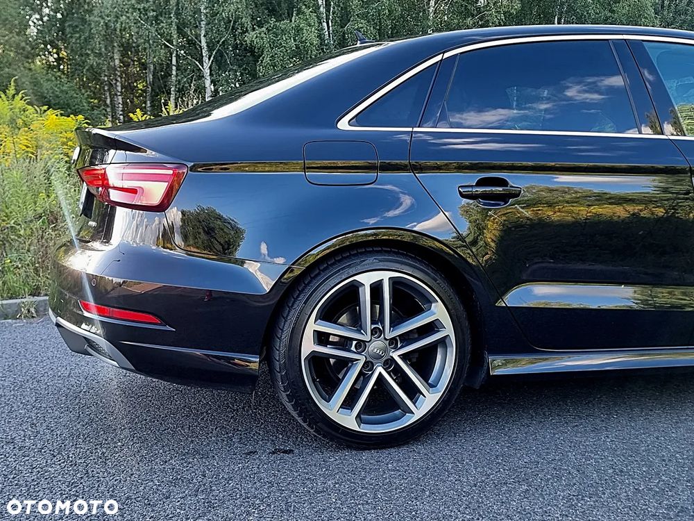 Audi A3 Limousine 2.0 TDI quattro S line Sportpaket - 19