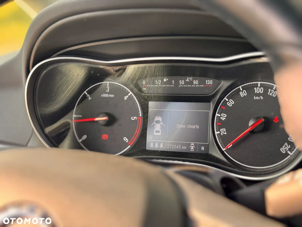 Opel Zafira 2.0 CDTI Plus - 11