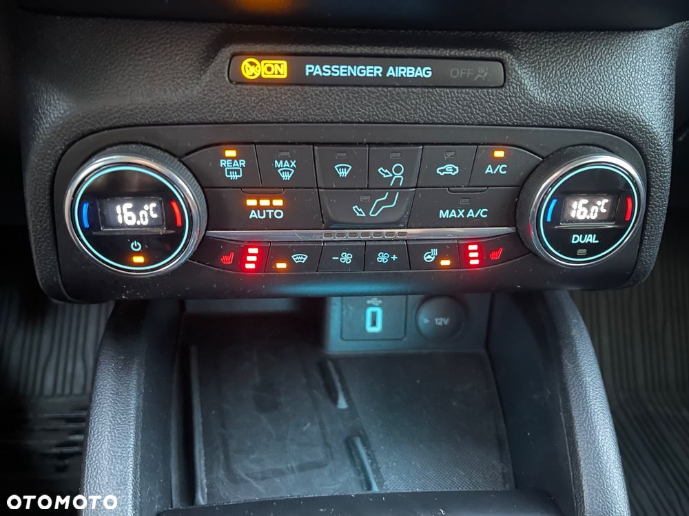 Ford Focus 1.5 EcoBlue Titanium - 9