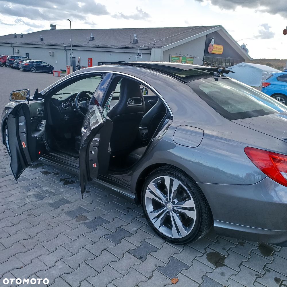 Mercedes-Benz CLA 250 7G-DCT UrbanStyle Edition - 5