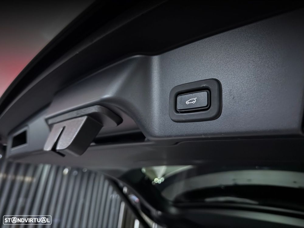 Land Rover Range Rover Evoque P300e R-Dynamic HSE - 47