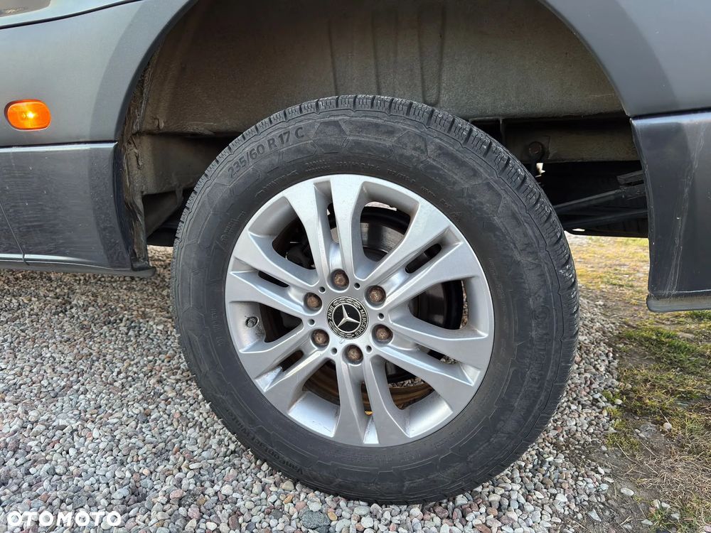 Mercedes-Benz SPRINTER - 16