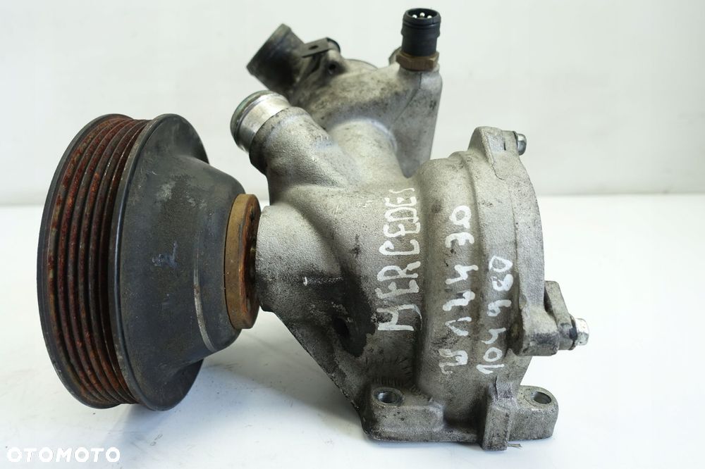 Mercedes W124 3.0 24V POMPA WODY R1042030274 - 3