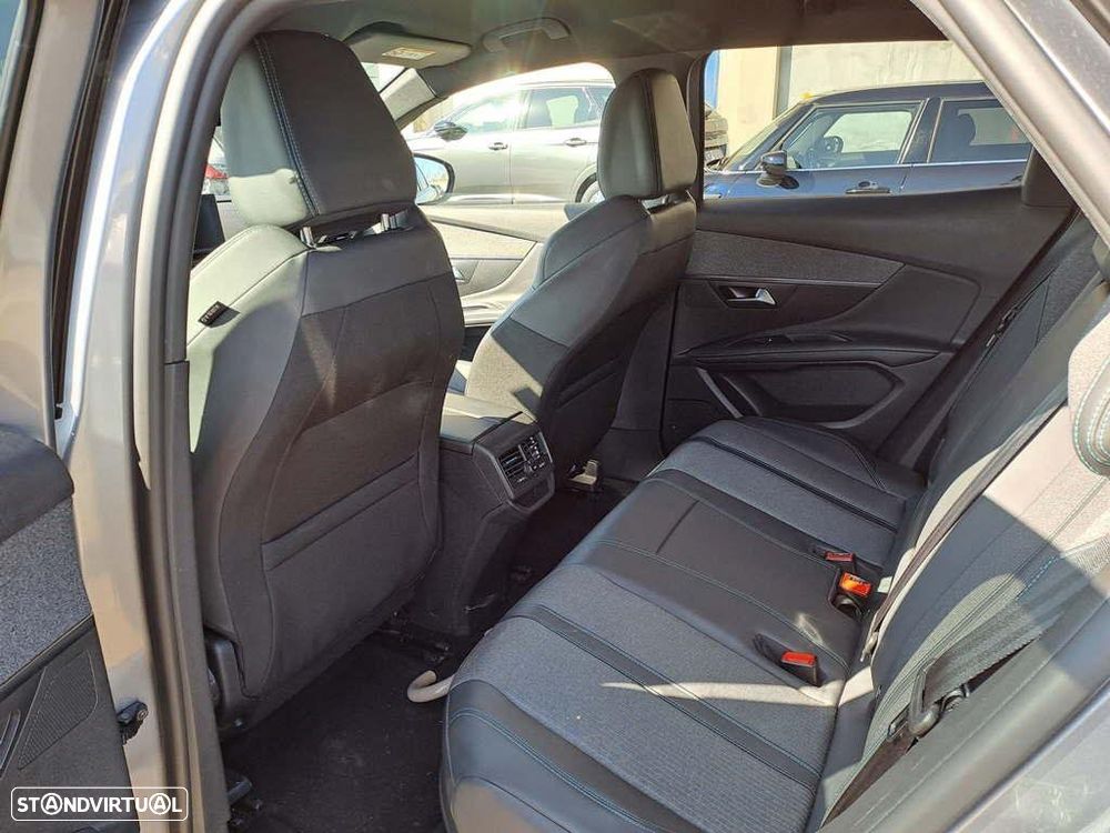 Peugeot 3008 225 e-EAT8 Allure Pack - 9