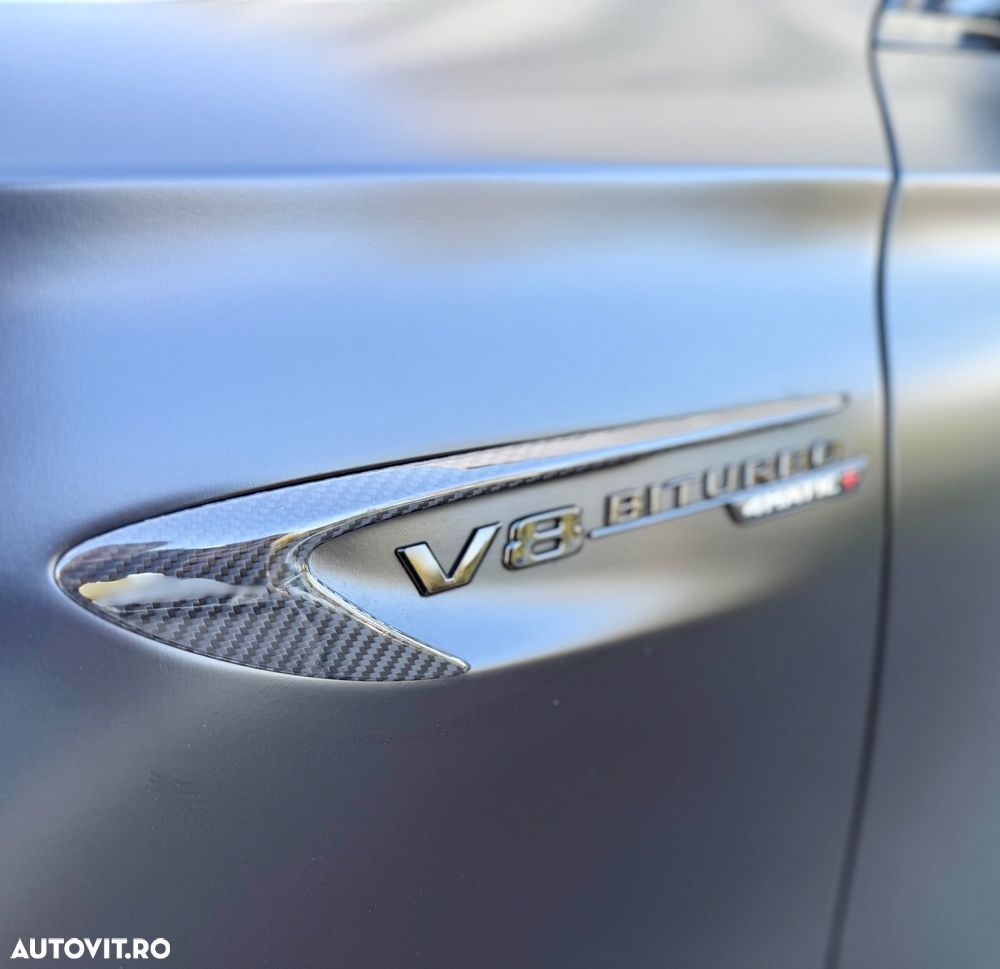 Mercedes-Benz E AMG 63 S 4MATIC - 11