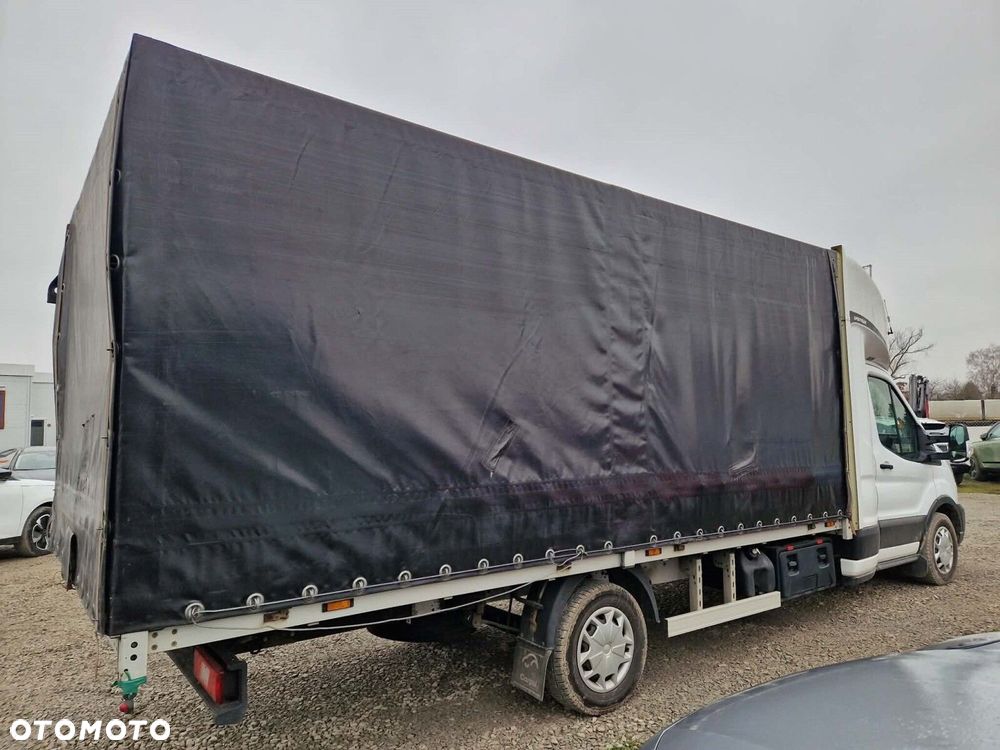 Ford transit Trend - 6