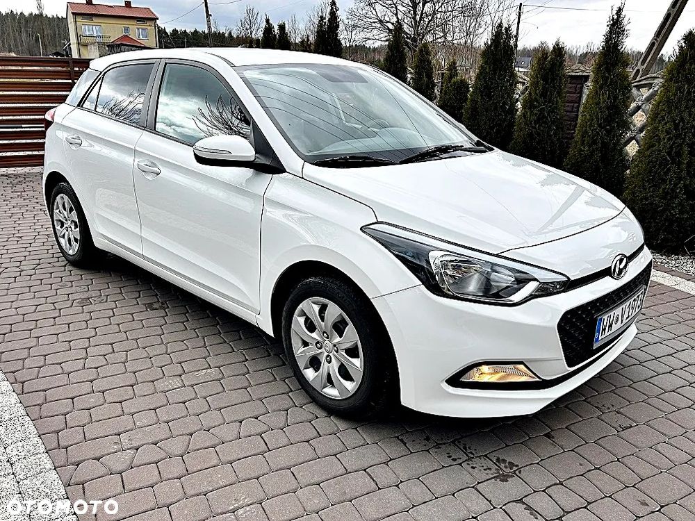 Hyundai i20 blue 1.2 YES Gold - 14