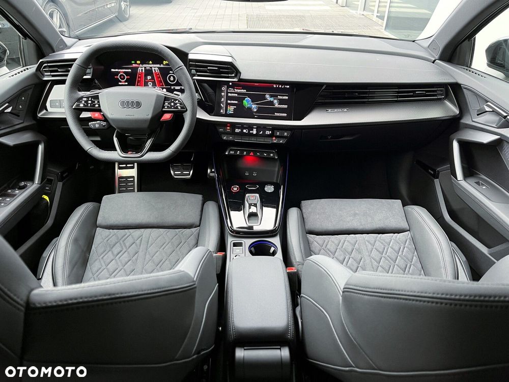 Audi RS3 Sportback - 14