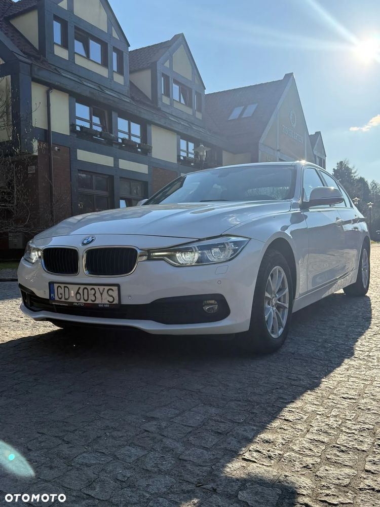 BMW Seria 3 318i Advantage - 21