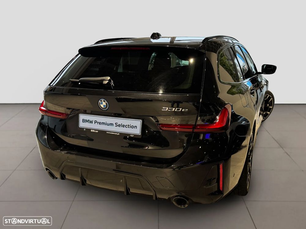 BMW 330 e Pack Desportivo M Pro Auto - 4