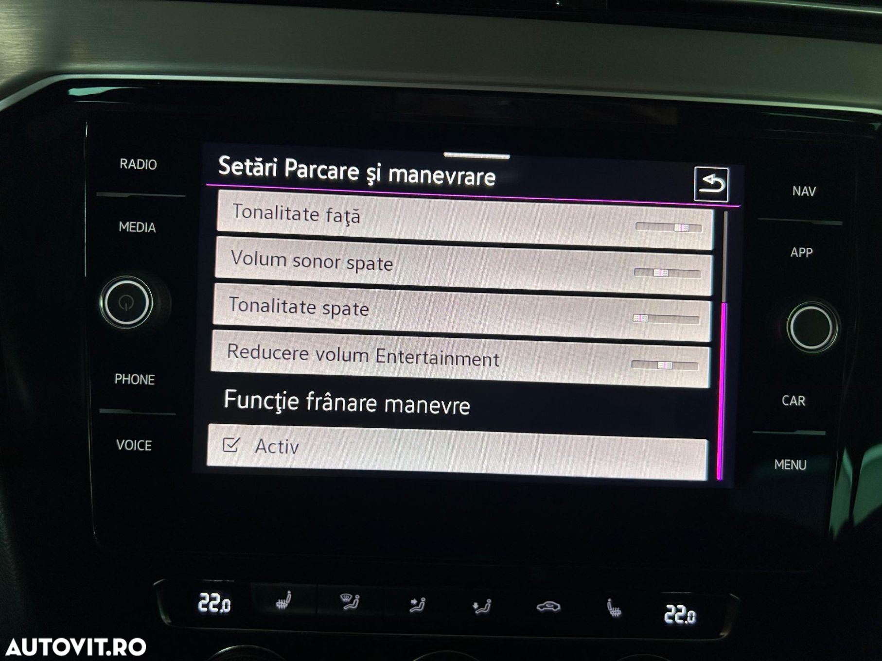 Volkswagen Passat Variant 1.6 TDI SCR DSG Business - 24