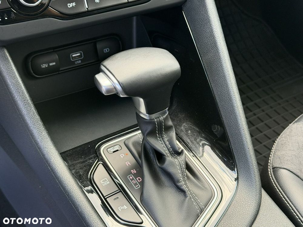 Kia Niro - 28