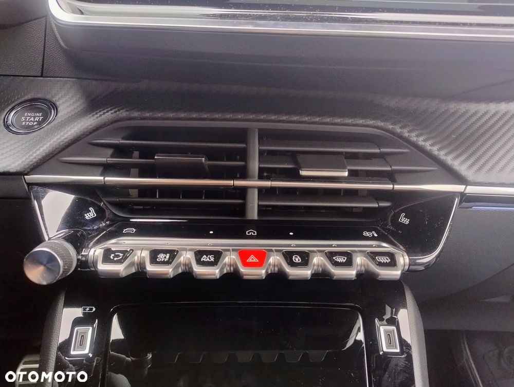 Peugeot 2008 PureTech mHEV Allure e-DCS6 - 14