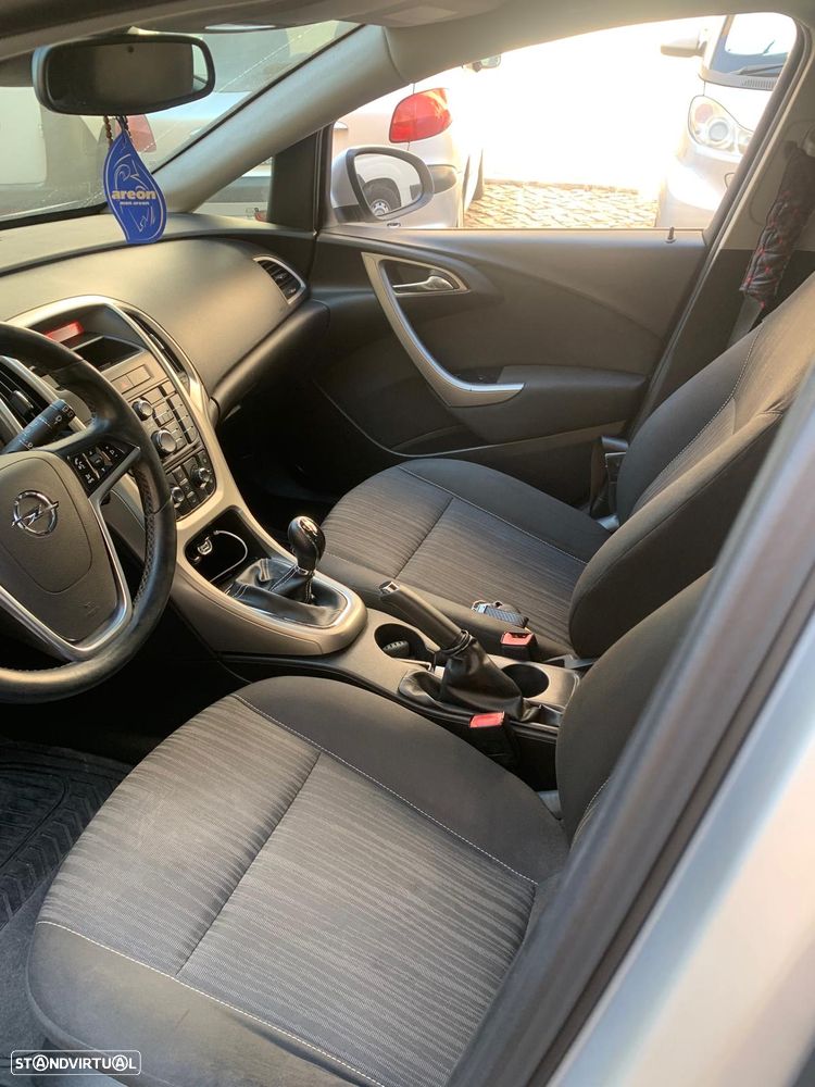 Opel Astra 1.3 CDTi Cosmo - 26