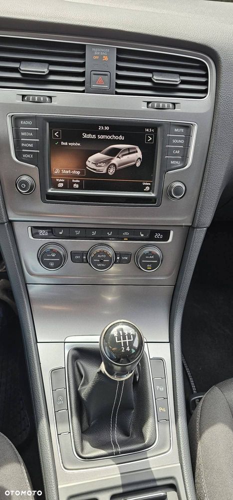 Volkswagen Golf - 20