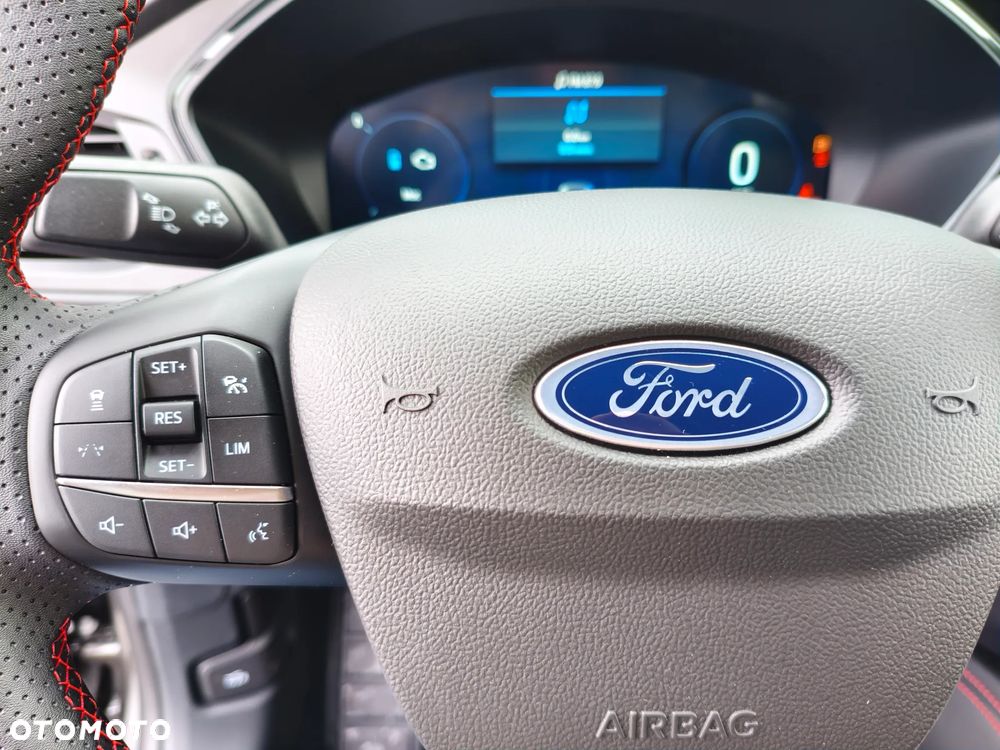 Ford Kuga 2.5 FHEV FWD ST-Line X - 26