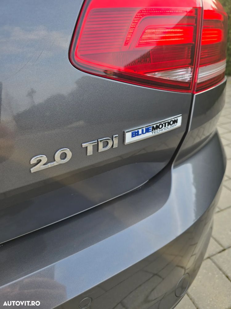 Volkswagen Passat 2.0 TDI DSG Comfortline - 30