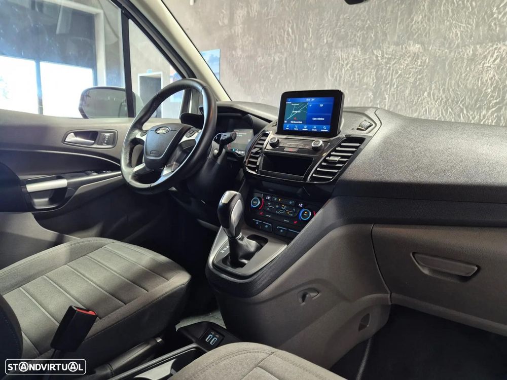 Ford Transit Connect Outro - 19