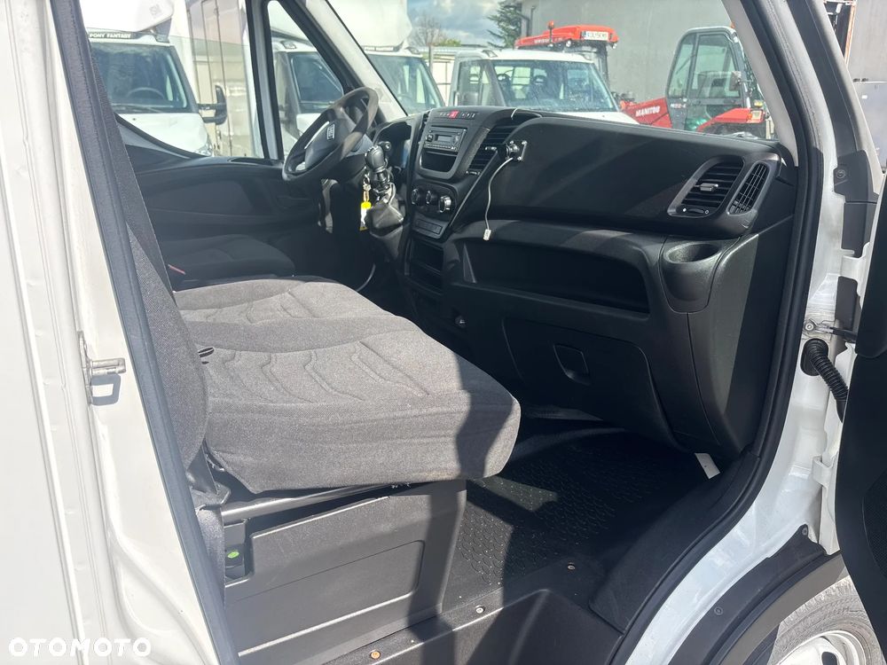Iveco IVECO DAILY CHŁODNIA KONTENER PODWOZIE DO ZABUDOWY WYWROT KIPER KILKANAŚCIE SZTUK DUZY WYBÓR 35C13,,35C14,35C15,35C16 - 9