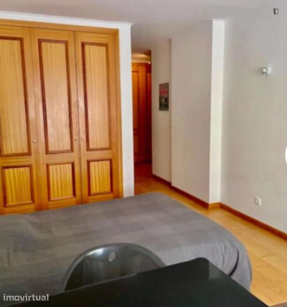 Quarto - localizado em Lumiar Lisbon - Grande imagem: 5/6