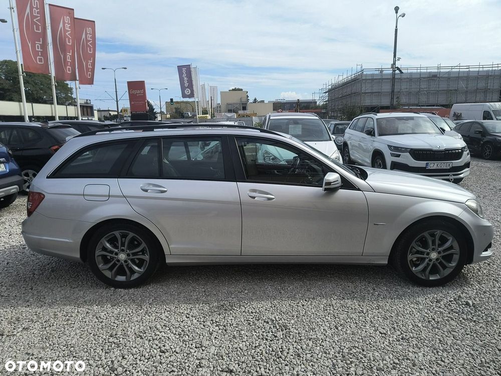 Mercedes-Benz Klasa C 200 CDI DPF (BlueEFFICIENCY) Elegance - 41
