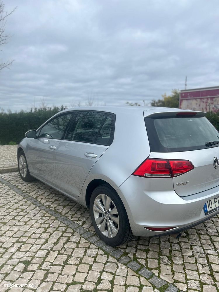 VW Golf 1.6 TDi Trendline BlueMotion - 5