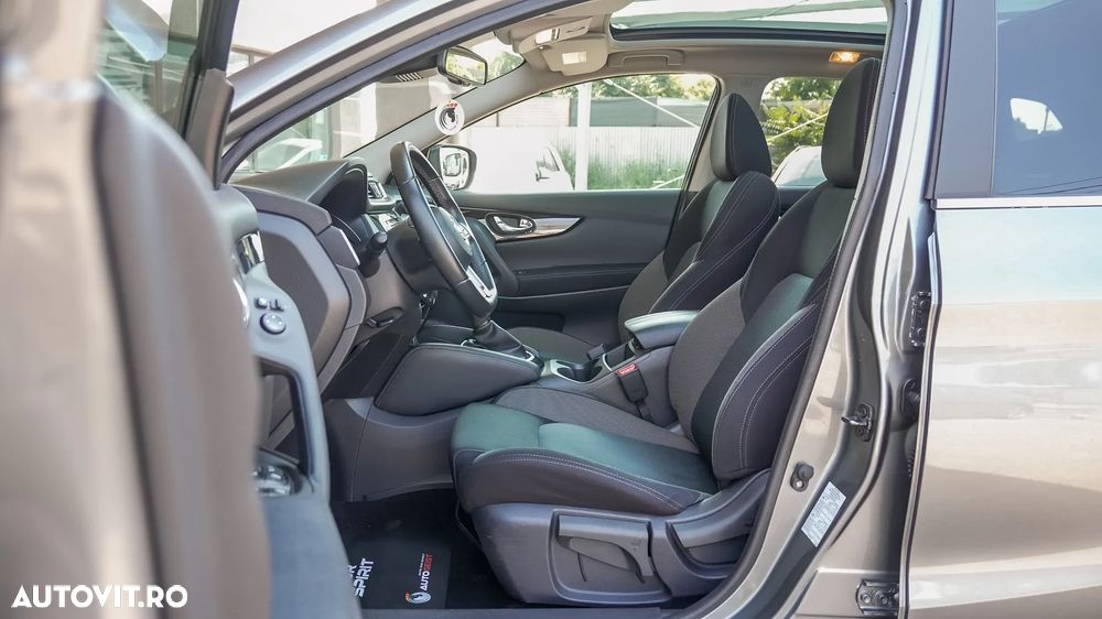 Nissan Qashqai 1.5 DCI DCT N-CONNECTA - 28