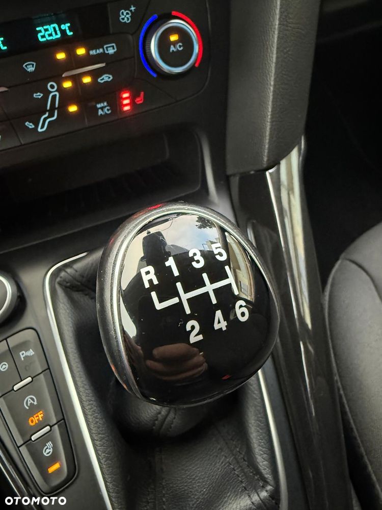 Ford Focus 1.0 EcoBoost Titanium - 31