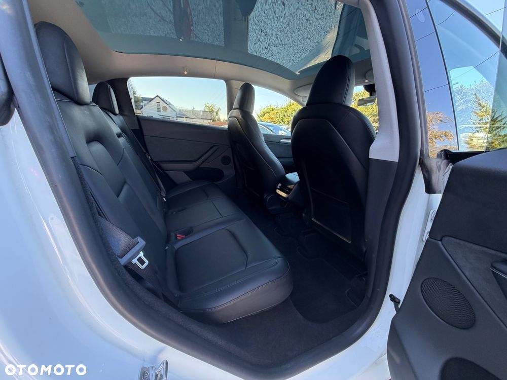 Tesla Model Y RWD - 33