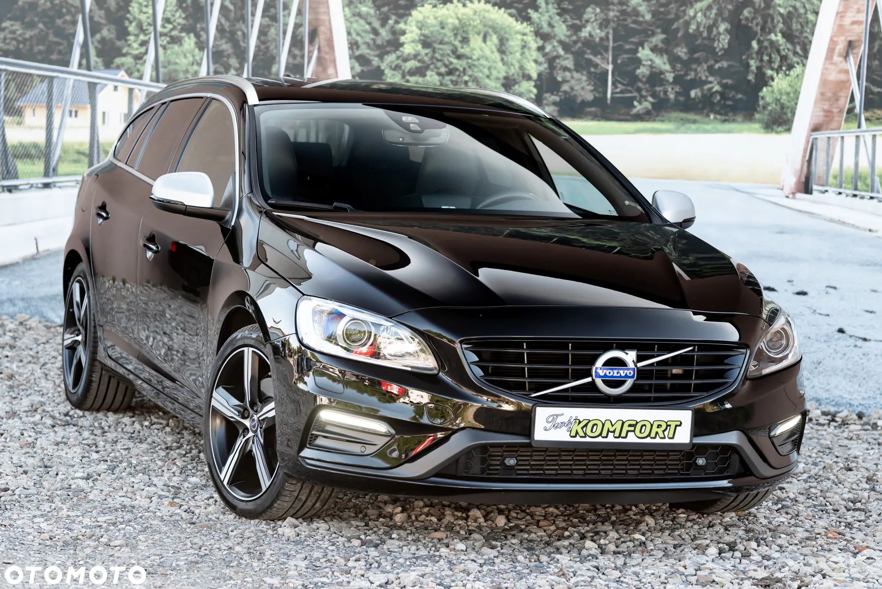 Volvo V60 D4 Drive-E R-Design Kinetic - 1