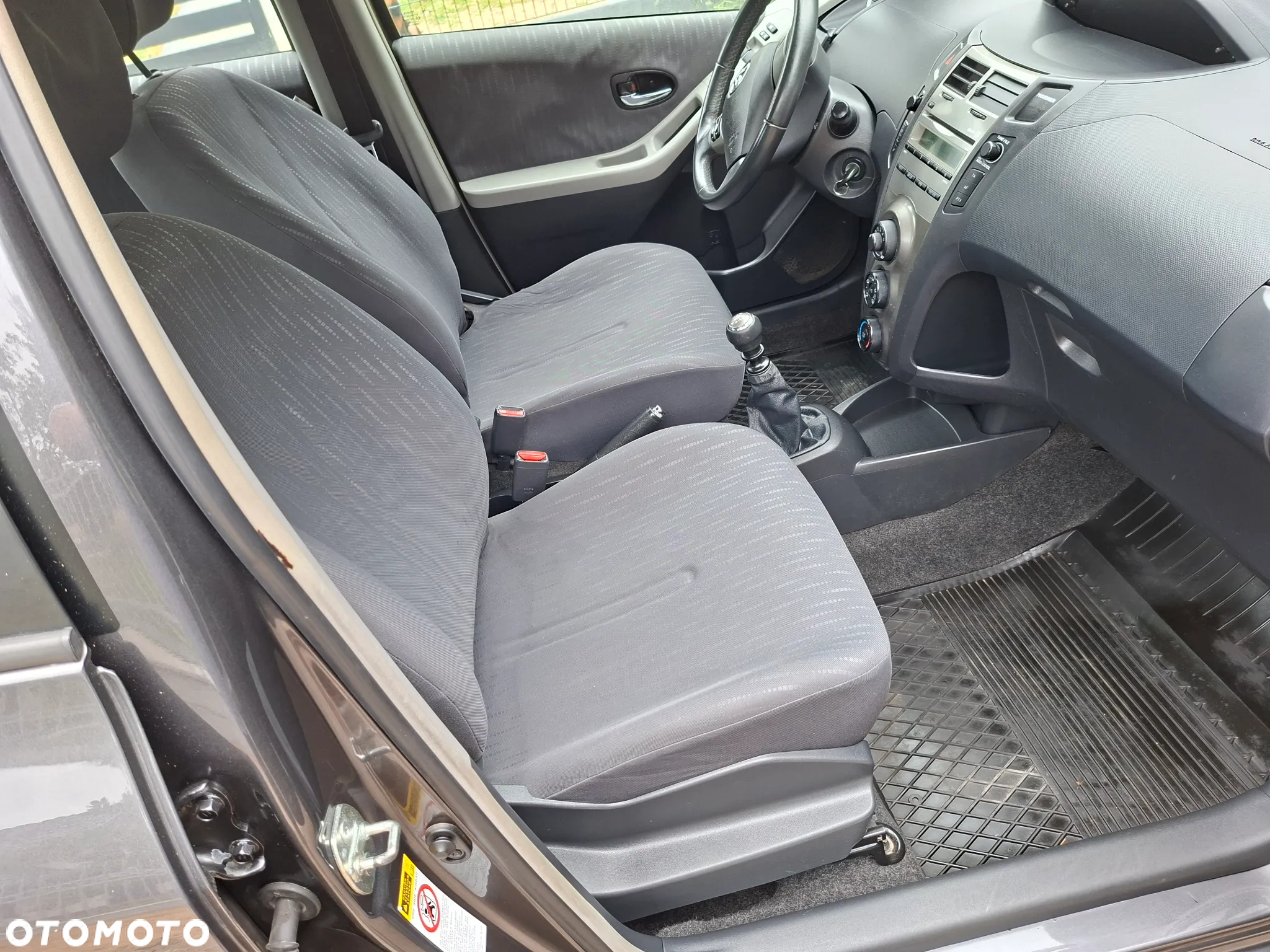 Toyota Yaris 1.33 Sol - 6