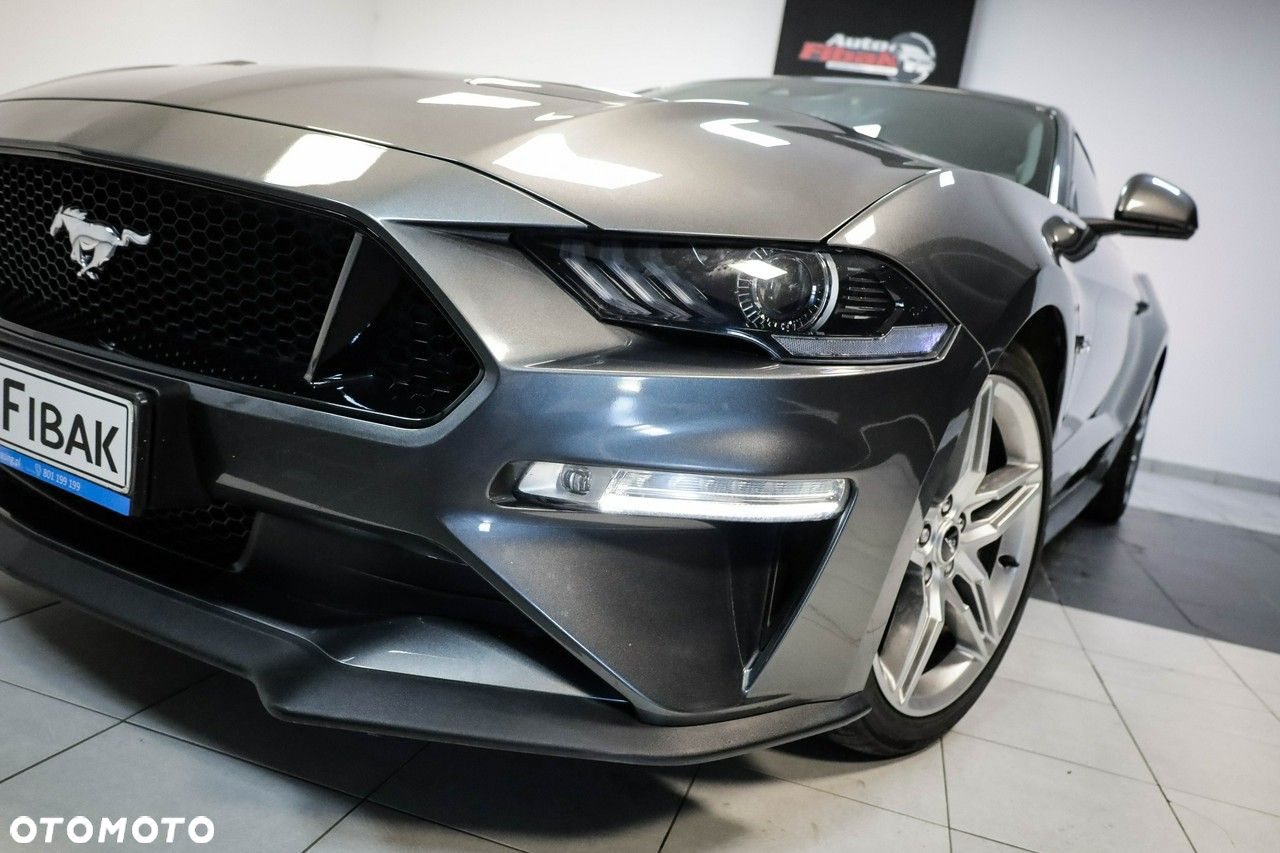 Ford Mustang 5.0 V8 GT - 4