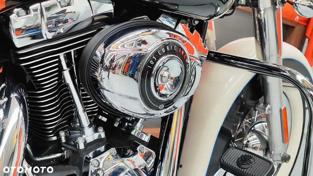 Harley-Davidson Softail Deluxe - 27