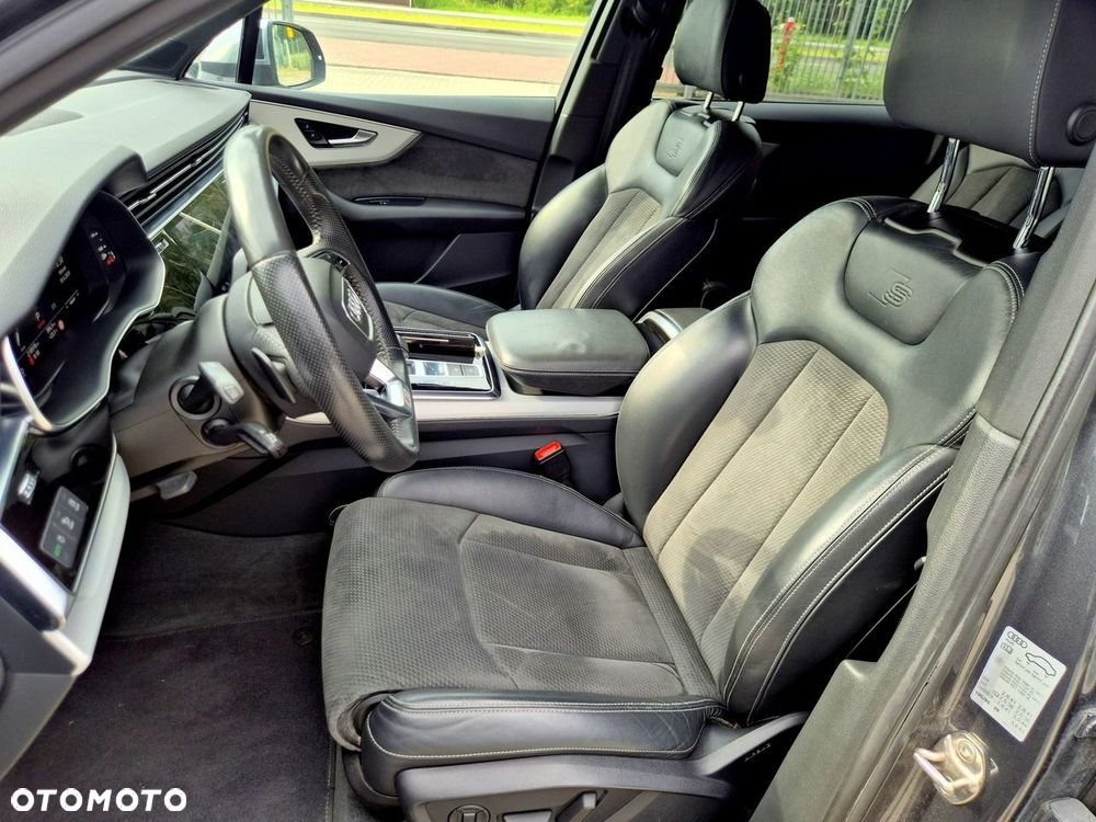 Audi SQ7 4.0 TDI Quattro Tiptronic - 28