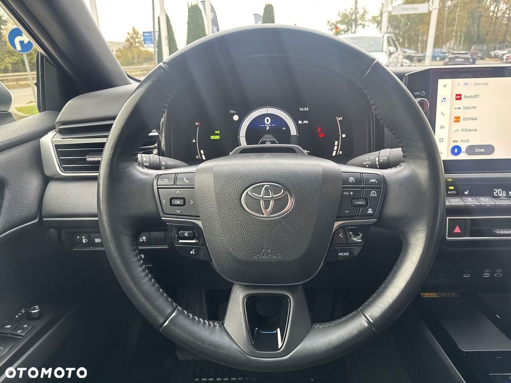 Toyota Camry - 20