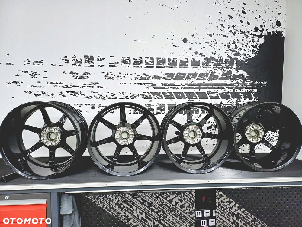 felgi 19 5x114,3 Aston Martin DB9 VANTAGE Dwie szerokości felg - 9